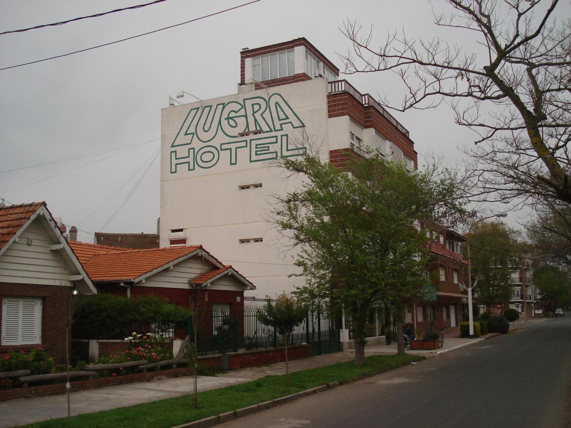Lugra Hotel Miramar  Bagian luar foto